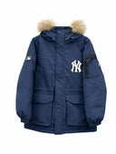 Chaqueta tipo parka con capucha de piel MLB NY — Negro, blanco, azul marino y verde