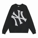 Sudadera de cuello redondo con logotipo MLB NY inclinado y estampado pata de gallo — Negro y blanco