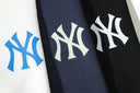 Sudadera con cuello redondo y logo MLB NY Bandana — Negro, Blanco y Azul marino