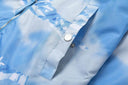 Cortavientos Trapstar con estampado de nubes — Azul cielo